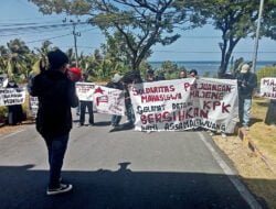 Rapat Tertutup KPK dengan Pemkab Majene, Jurnalis Dilarang Meliput, Mahasiswa Demo