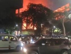 Museum Nasional Terbakar, Atap Gedung Prasejarah Roboh
