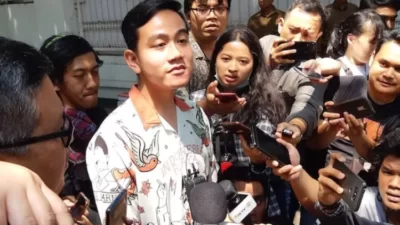 Fahri Hamzah Beri Sinyal Gibran Salah Satu Kandidat Bacawapres Prabowo