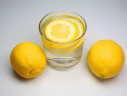 5 Khasiat Minum Air Lemon Setiap Hari