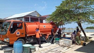 BPBD Polman Distribusikan Air Bersih Atasi Dampak Kekeringan