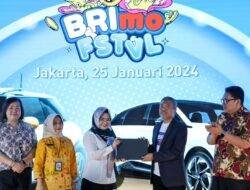 Transaksi Pakai BRImo, 15 Nasabah Ini Menangkan Mobil Listrik Keren!