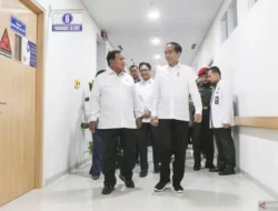 Prabowo Dijadwalkan Terima Kenaikan Pangkat Kehormatan dari Jokowi