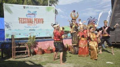 Menteri Pariwisata Ajak Masyarakat Dukung dan Sukseskan Festival Penyu di Pantai Mampie