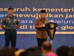 Wapres Ma’ruf Amin Berikan Penghargaan UHC Awards kepada 493 Kepala Daerah