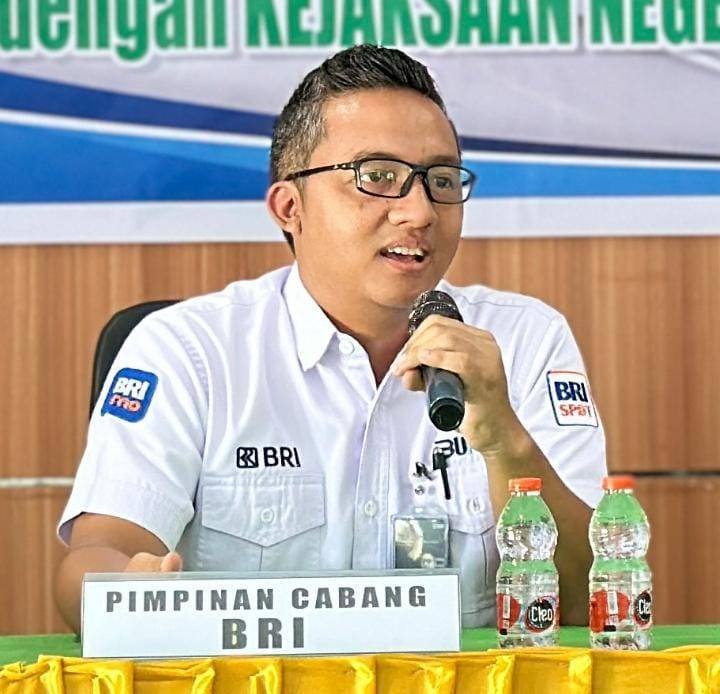 Pemimpin BRI Cabang Polewali, Komanng Wahyu WP.