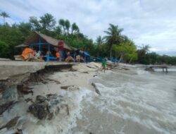 Pantai Palippis Kena Abrasi, Dermaga dan Jalan Beton Rusak