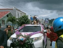 Perjuangan Cinta Bojes dan Lia Berakhir Dipelaminan, Dapat Hadiah Umroh Dihari Pernikahan