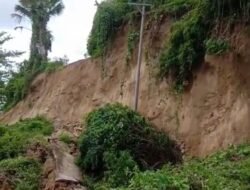 Jalan Longsor, Satu Dusun di Sumarrang Terisolir