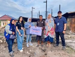 BRI Cabang Majene Santuni Korban Kebakaran