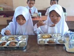 Hari Pertama Program MBG di Polman Disambut Antusias, Sasar 1.750 Siswa