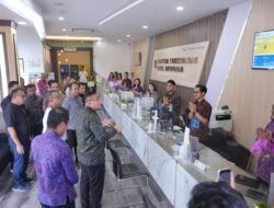 Tinjau Kantah Kota Denpasar, Wamen ATR/Waka BPN Tekankan Pentingnya Budaya Melayani